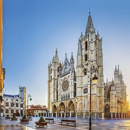 Bermejo Piso En El Centro Con Wifi * León