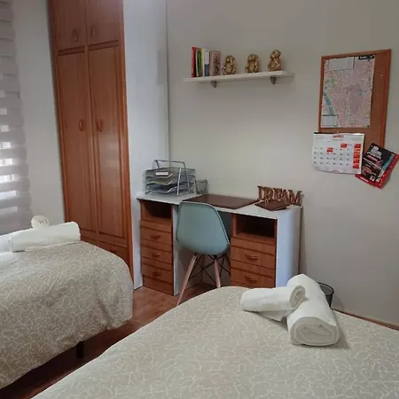 Bermejo Piso En El Centro Con Wifi * León