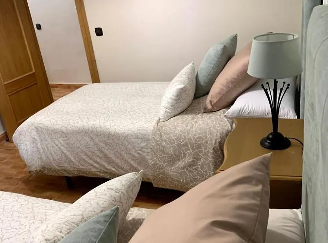 Bermejo Piso En El Centro Con Wifi * 莱昂